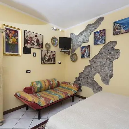Annina's House Apartment Varenna