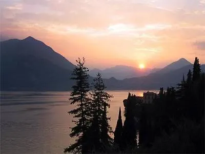 Annina's House Apartment Varenna